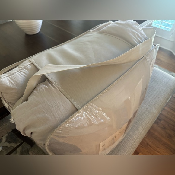 🎉LAST CHANCE🎉 DREAM STORIES 10Pc Extra Soft Solid Comforter Set - Picture 5 of 10